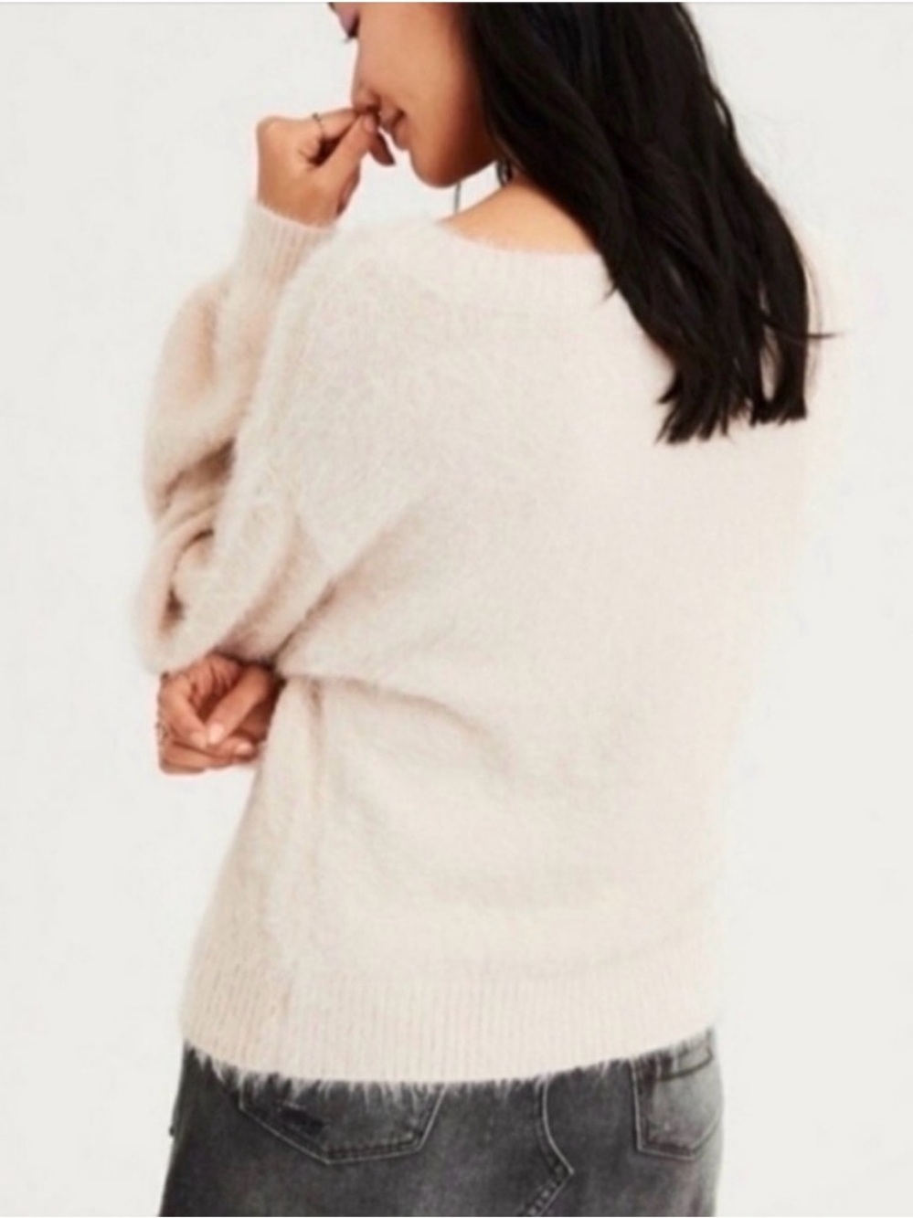 American Eagle Weekend Fuzzy Eyelash Knit Sweater Cream Black L - Picture 6 of 6